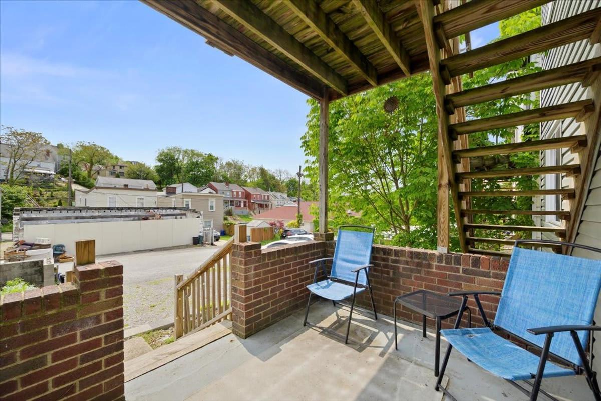 Inn Great Two Bedroom W Off Street Parking To Explore The Close To Downtown Airport Ballparks