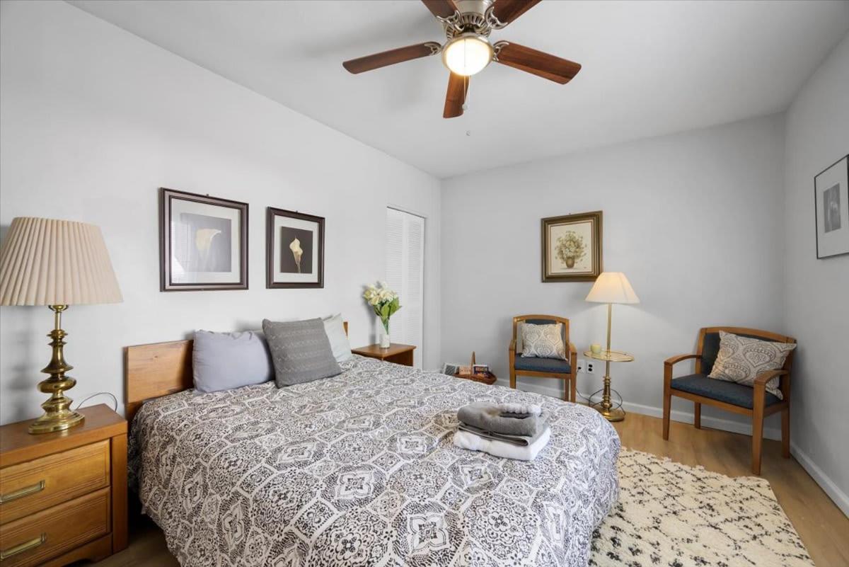 Inn Great Two Bedroom W Off Street Parking To Explore The Close To Downtown Airport Ballparks Pittsburgh